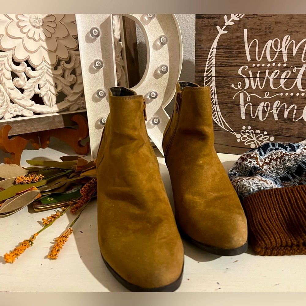 Qupid Ankle Boots